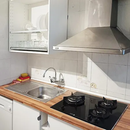 Homestay En Compartido Delicias Cerca Del Mar, Aeropuerto, Ave Y Metro *