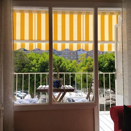 Homestay En Compartido Delicias Cerca Del Mar, Aeropuerto, Ave Y Metro