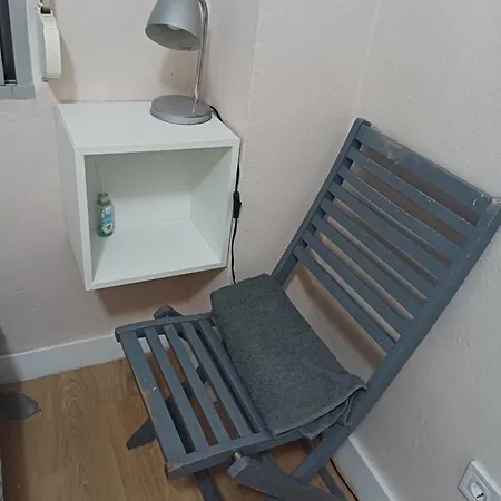 En Compartido Delicias Cerca Del Mar, Aeropuerto, Ave Y Metro Homestay